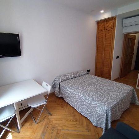 Estudio - Puerta Del Sol Madrid Eksteriør billede